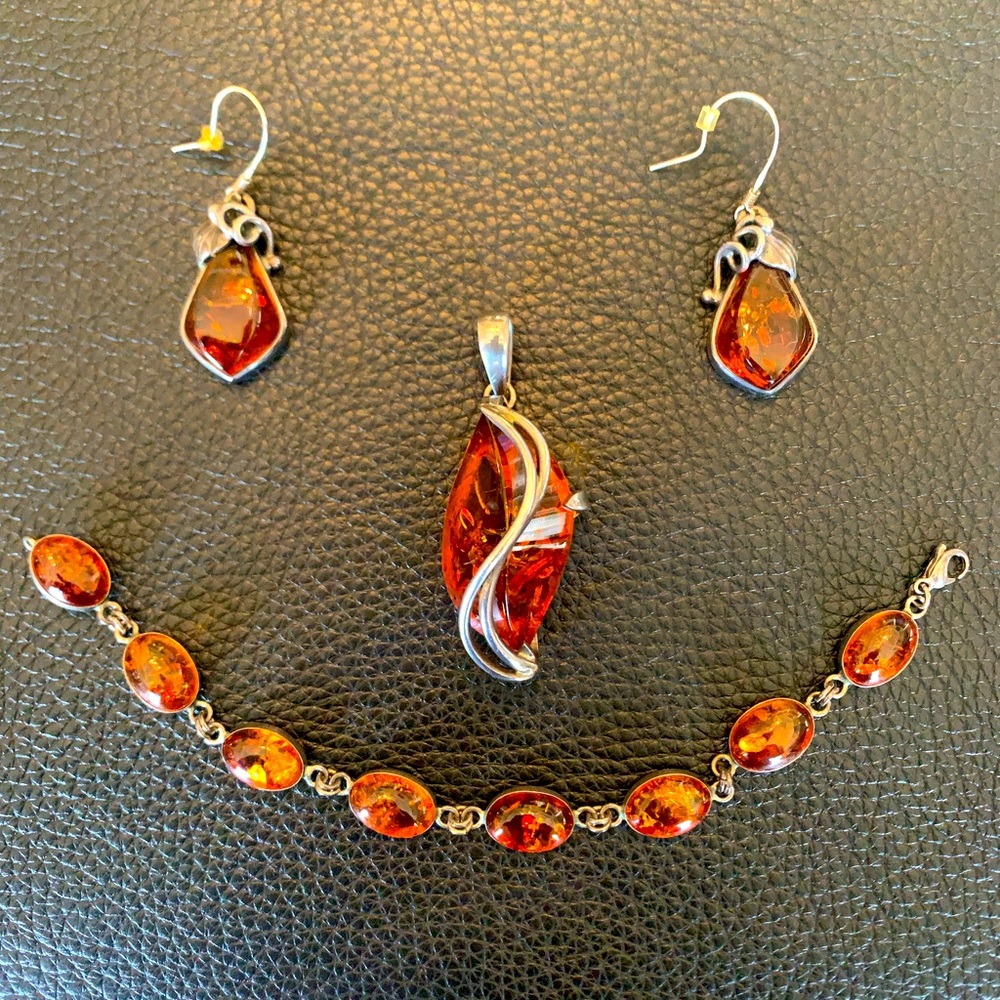 Vintage amber jewelry